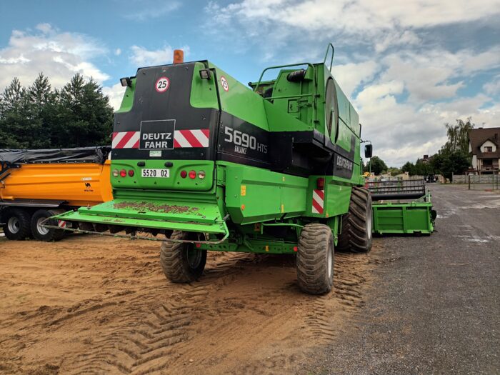 Kombajn Zbożowy - 5690 DEUTZ FAHR HTC Balance - obrazek 3