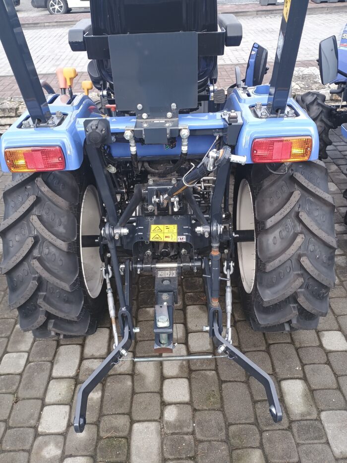 Traktor ogrodowy, komunalny TM 3217 AL(K) - ISEKI - obrazek 4