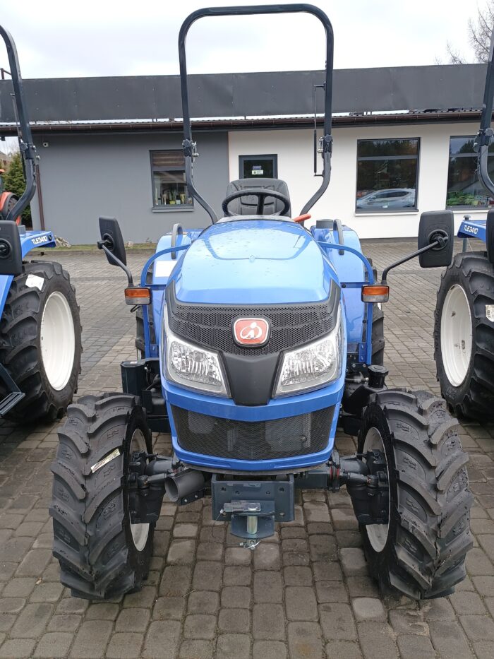 Traktor rolniczy, komunalny - ISEKI TLE3410 AL 4x4 - WYPRZEDAŻ - obrazek 2