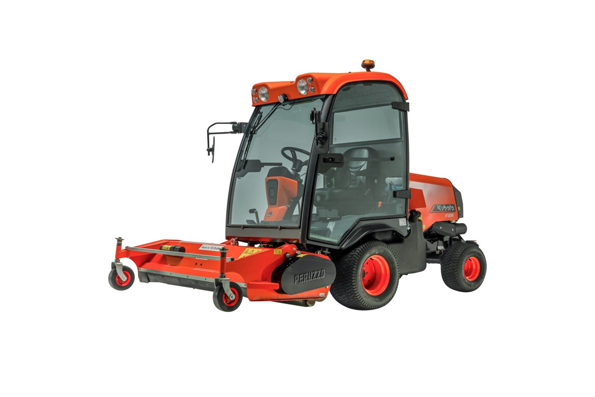 Kubota F391 z kabiną Kosiarka czołowa Kubota F391 w wersji z kabiną