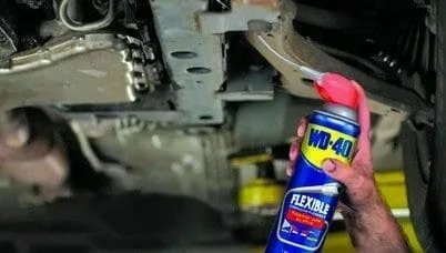 WD-40 Preparat wielofunkcyjny - Odrdzewiacz - z aplikatorem FLEXIBLE - 600ml
