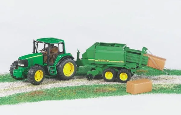 Prasa do słomy John Deere 02017 - BRUDER