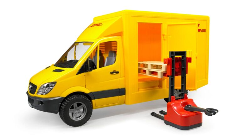 Samochód dostawczy – Mercedes Sprinter DHL z podnośnikiem – 02534 – BRUDER