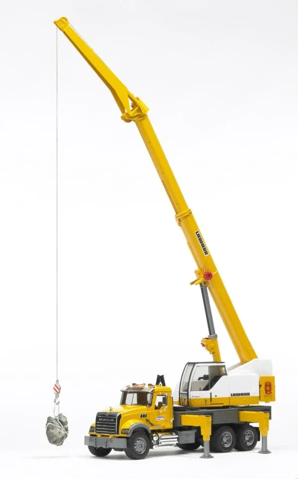 Dźwig budowlany MACK Granite z dźwigiem Liebherr - 02818 - BRUDER