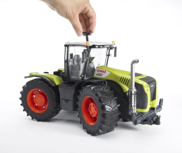 Traktor Claas Xerion 5000 - 03015 - BRUDER 5