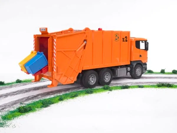 Śmieciarka pomarańczowa SCANIA R - 03560 - BRUDER
