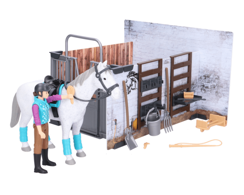 STAJNIA Z FIGURKĄ KONIA I KOBIETY – 62506 – BRUDER
