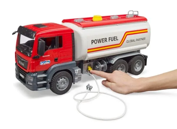 Ciężarówka MAN TGS - Cysterna Petrol Max - 03775 - BRUDER