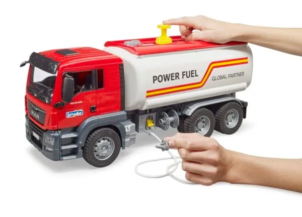 Ciężarówka MAN TGS - Cysterna Petrol Max - 03775 - BRUDER