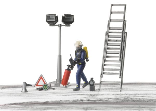 Figurka strażaka z akcesoriami - 62700 - BRUDER 3