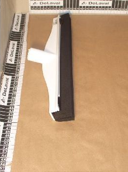 Zgarniacz gnojowicy 40 cm (biała rączka) - 92060110 - DeLaval 1