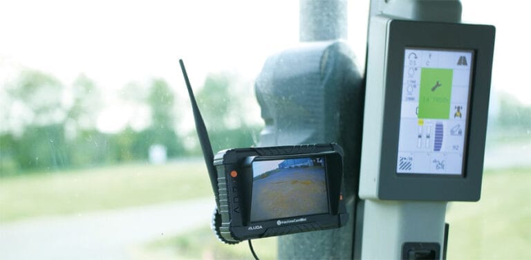 Autonomiczna kamera mobilna do pracy w terenie przy każdej maszynie przez cały sezon? 20