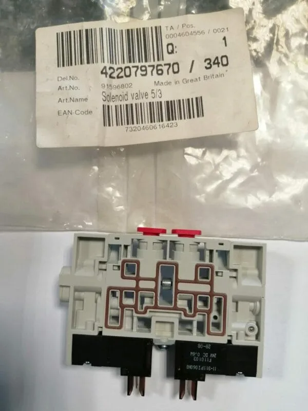 Solenoid valve 5/3 - sekcja elektrozaworu - Solenoid valve 5/3  - solenoid - 91596802 - Delaval