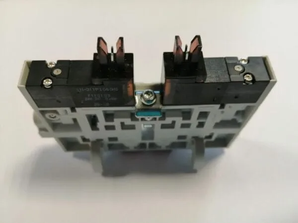 Solenoid valve 5/3 - sekcja elektrozaworu - Solenoid valve 5/3  - solenoid - 91596802 - Delaval