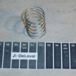 Sprężyna zaworu trójdrożnego - 830725415 - DELAVAL