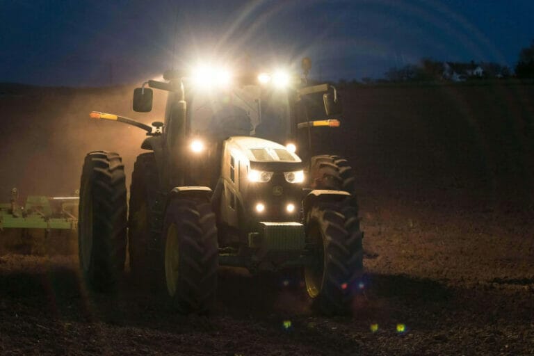 Lampy robocze do ciągników i maszyn rolniczych 25
