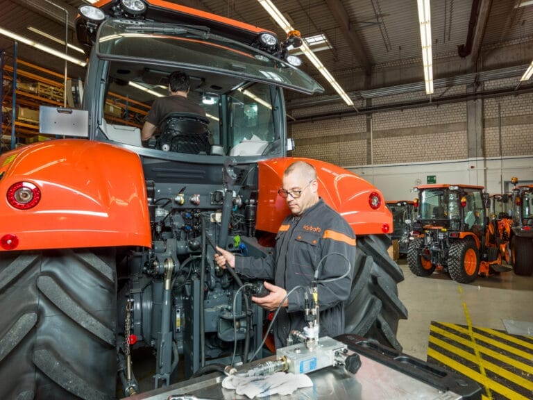 Serwis KUBOTA Śląsk - Dystrybutor części KUBOTA Śląsk - HBT ROLTRAC 16
